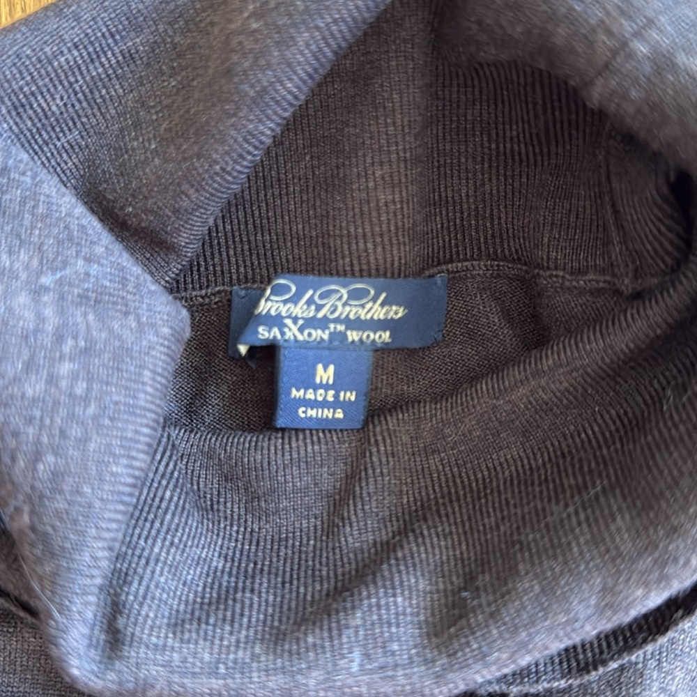 Brooks brothers Saxon wool size medium brown turtleneck sweater. - Picture 2 of 5